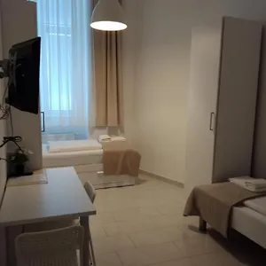 Ch-hotel Luka Budget Vendégház